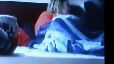 Дівчина в шикарних трусиках порно зірки відео звивається на члені свого хлопця