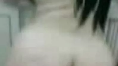 Після анальної пробки член коханця легко порно відео син і мама прослизає в задній прохід дівчини
