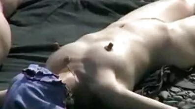 У негра величезний член, порно відео фільми який не поміщається в роті молоденької брюнетки