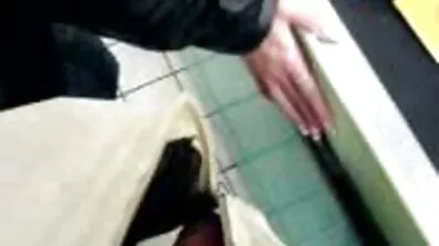 Молода дівчина дає трахнути порно відео транс себе в обидві щілини зрілому чоловікові